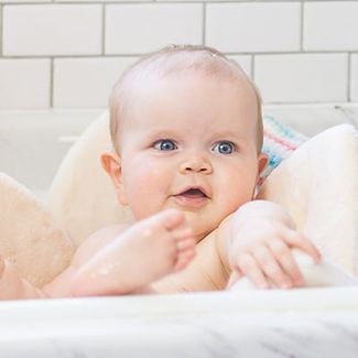 How to bath your baby